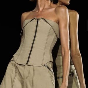 TOPSTITCHED ZIPPER BUSTIER
TAUPE BROWN 0/2287/337/707/03